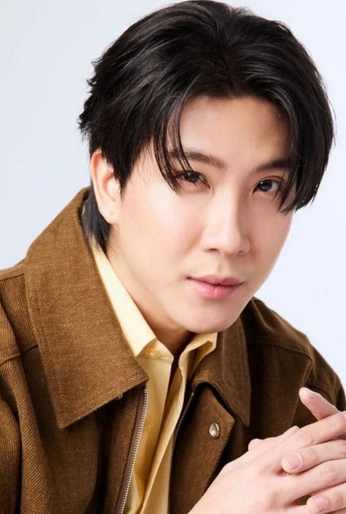 Thanawat Ratanakitpaisan as Fong