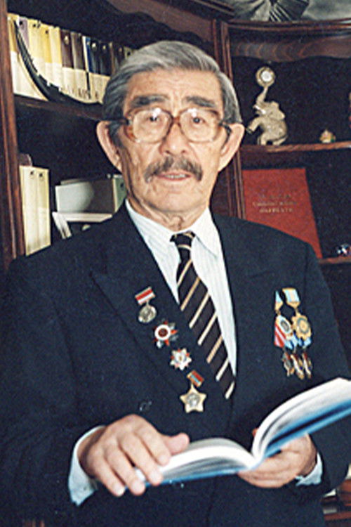 Kauken Kenzhetayev as ветеран войны