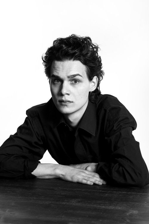 Péter Dániel Katona as 