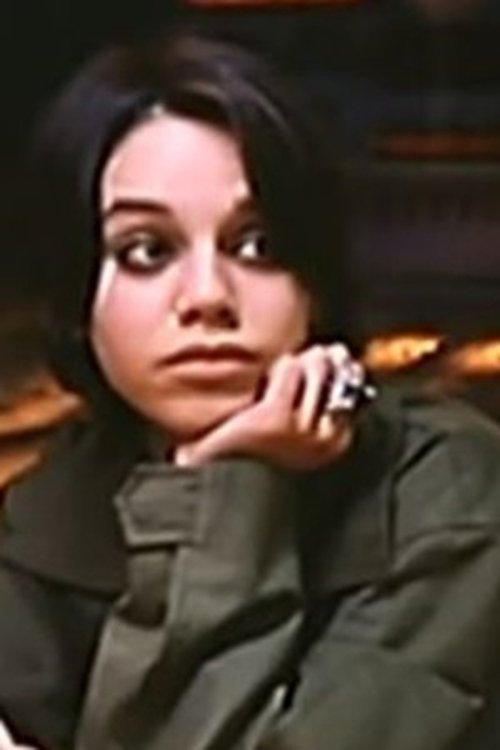 Nico Bidasolo as Chica