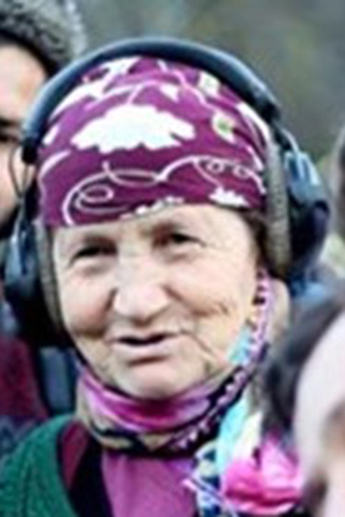 Hanife Kara as Nazife