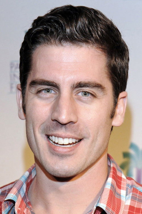 Max McGuire as Contractor