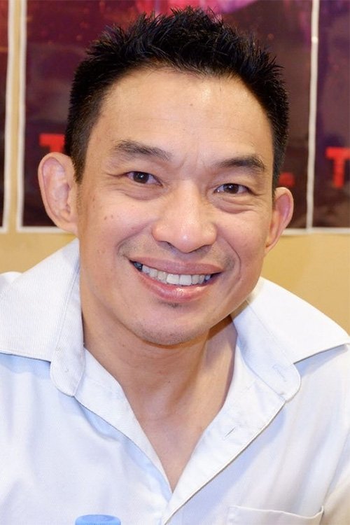 Vincent Soberano as Ray - Hong Kong