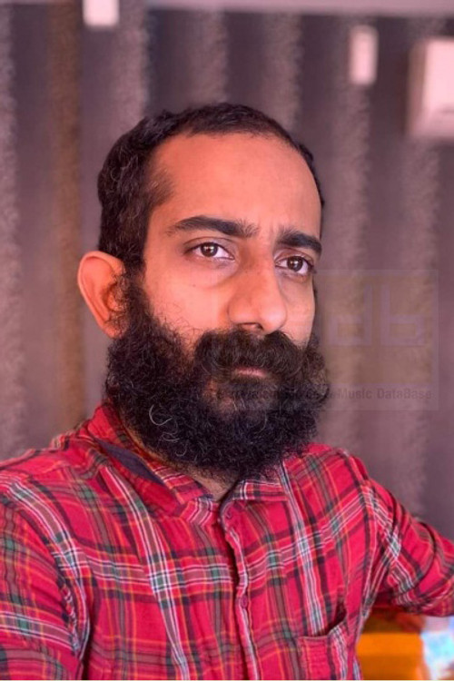 Prasant Murali as Vijayan