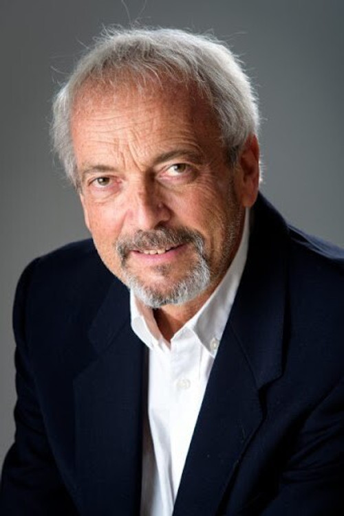 Antonio Lozano as Gatillero