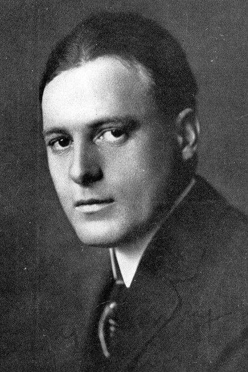 Boyd Marshall as Benton