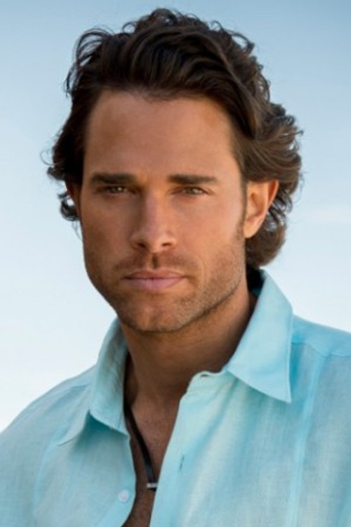 Sebastián Rulli as Himself