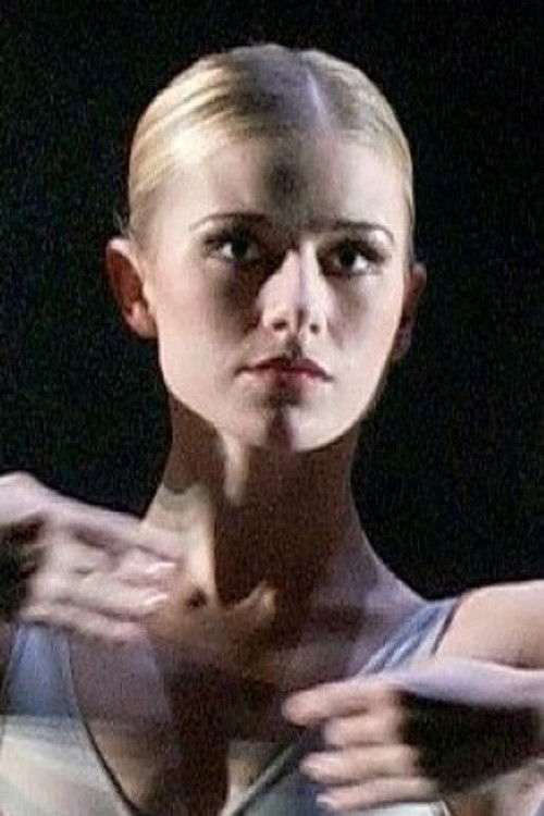 Bethany Keating as Hen