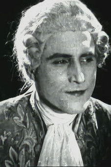 Michel Floresco as Renaud