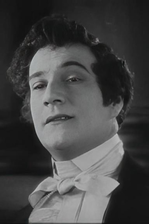 Jean Angelo as Seymour