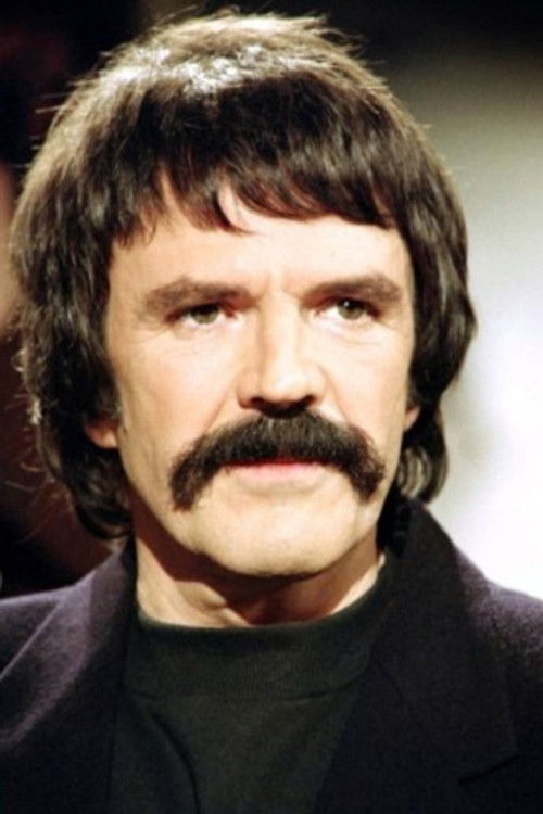 Charlie Bauer as Commissioner London