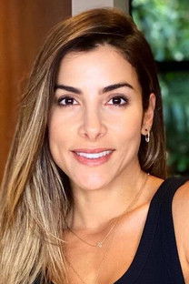 Natalia Sáenz as Chica playa