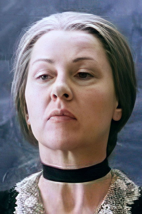 Catherine Leno as Hélène