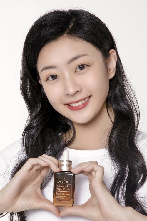 Wang Chengxuan as He Zhen