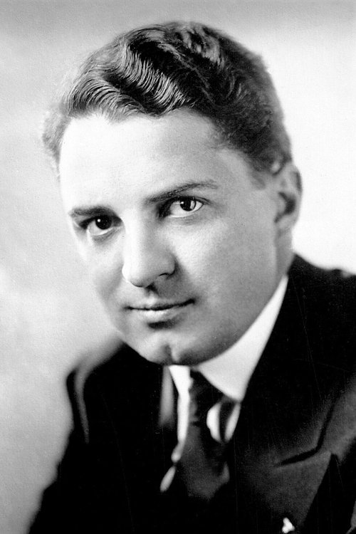 Bryant Washburn as Doctor