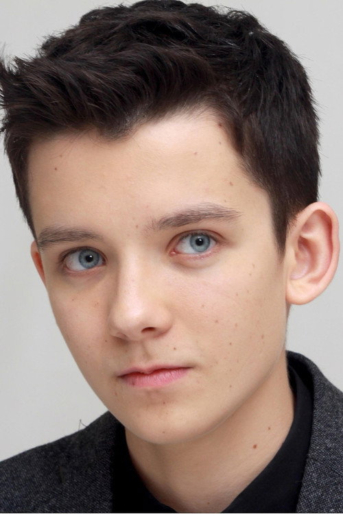 Asa Butterfield as Otis Milburn