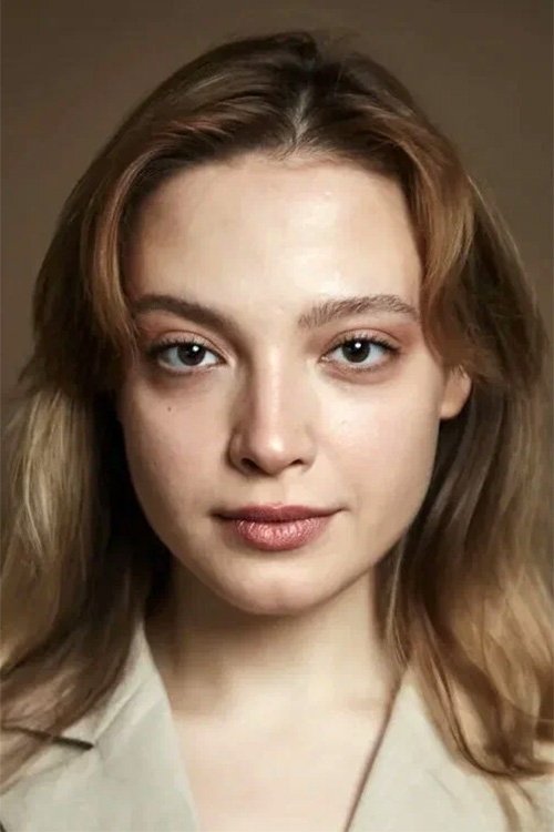 Darya Antonyuk as Соня