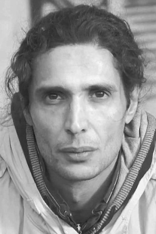 Ibrahim Kiransal as Derun