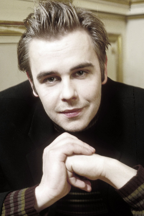 Frank Giering as Peter