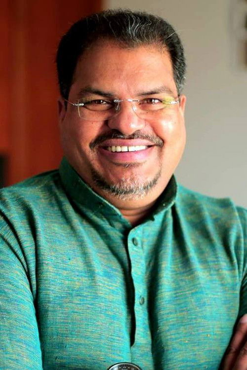 Moideen Koya K K as Viswan Kathalikaadu