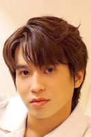 Games Nanthipat Sirorattanaphanit as Songkhwan