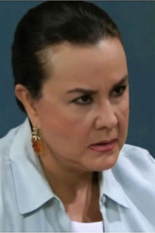 Flor Procuna as Vicky
