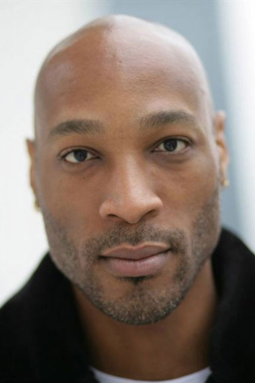 Noël Sorrente as Un criminel