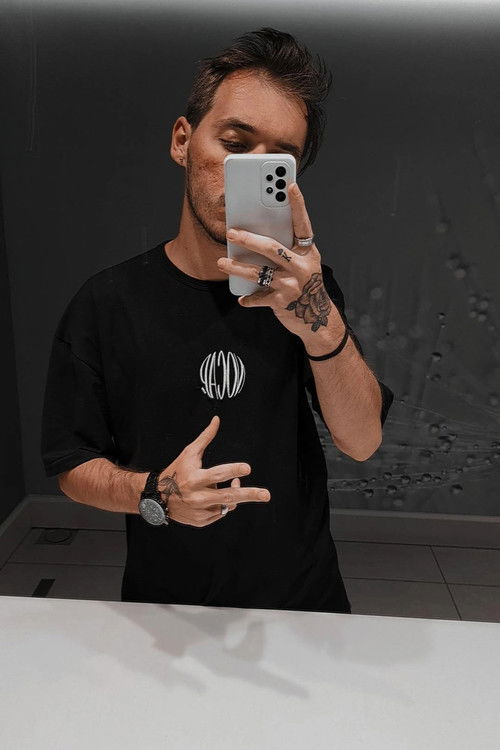 Kiril Jovčeski as Shifto