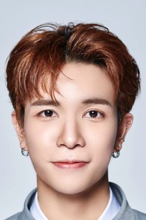 Pattipong Kasemsant as Self