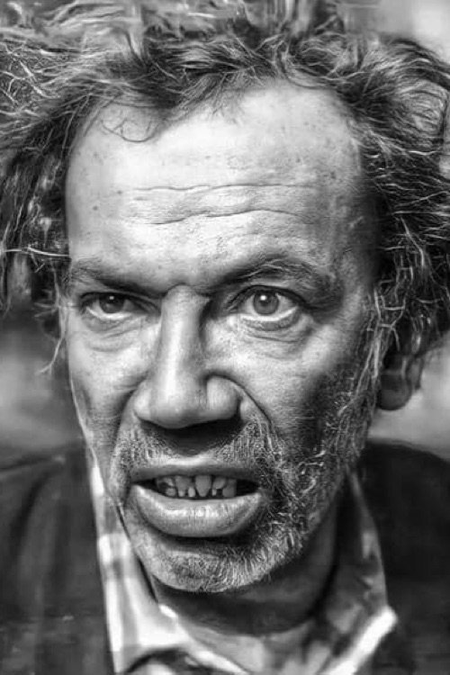 Miguel Inclán as Jefe de Policía