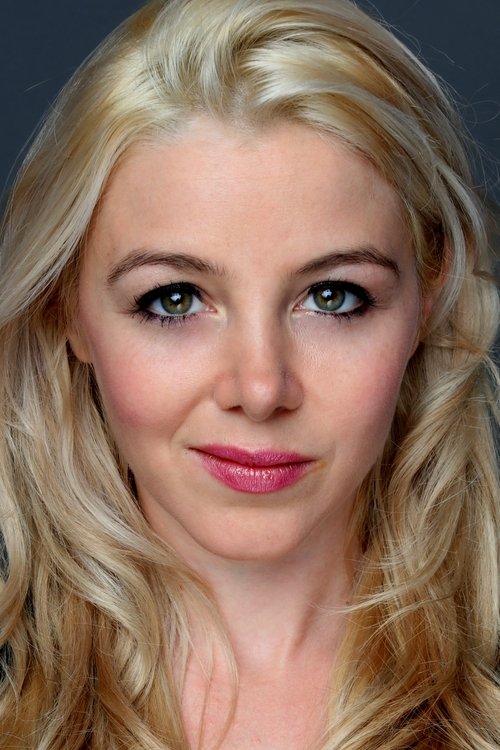 Afton Jillian as Shelly