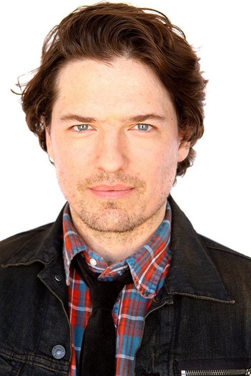 Gerard Griesbaum as Morris