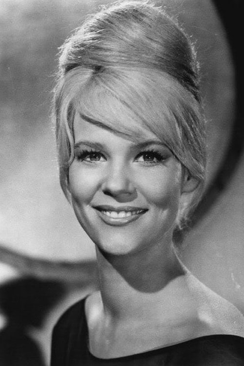 Jennifer Billingsley as Elaine