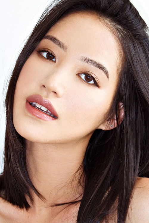 Chervil Tan as Chelsea Teo