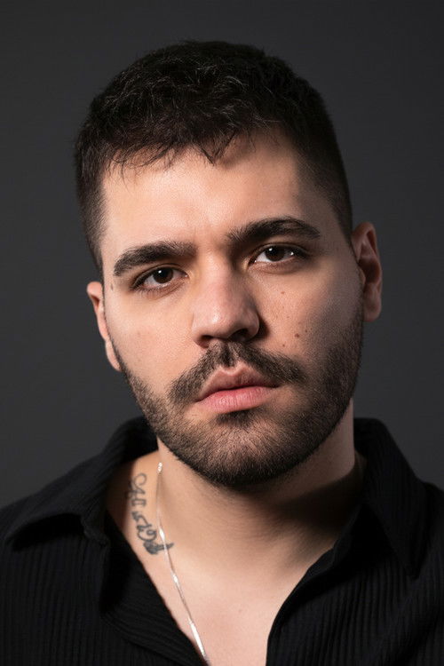 Emir Can İğrek as Konuk