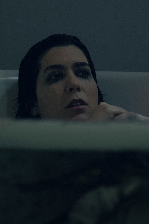 Mishka Balilty as Woman