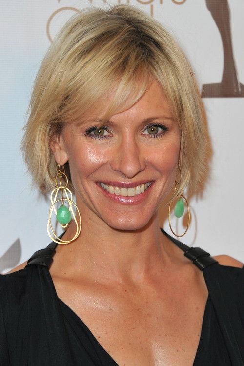 Kelley Menighan Hensley as Katherine Warwick