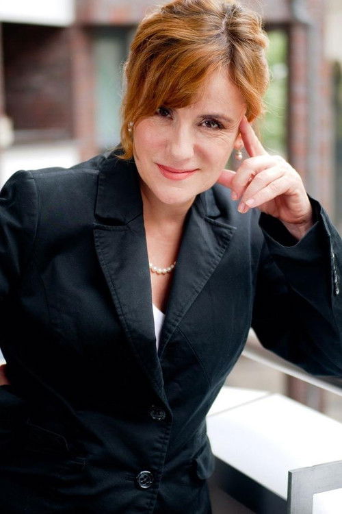 Jacqueline Roussety as Die Olle