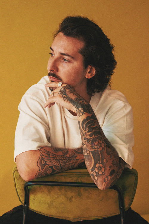 Alex Garcia Mallarini as Camilas Friend