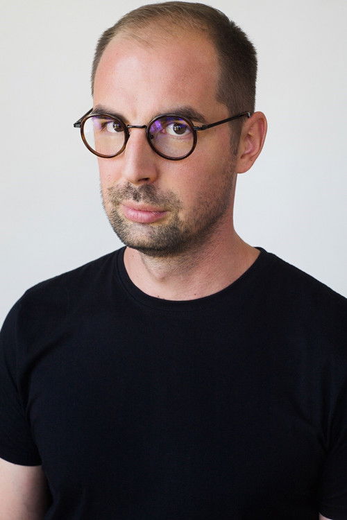 Mihai Munteniță as 