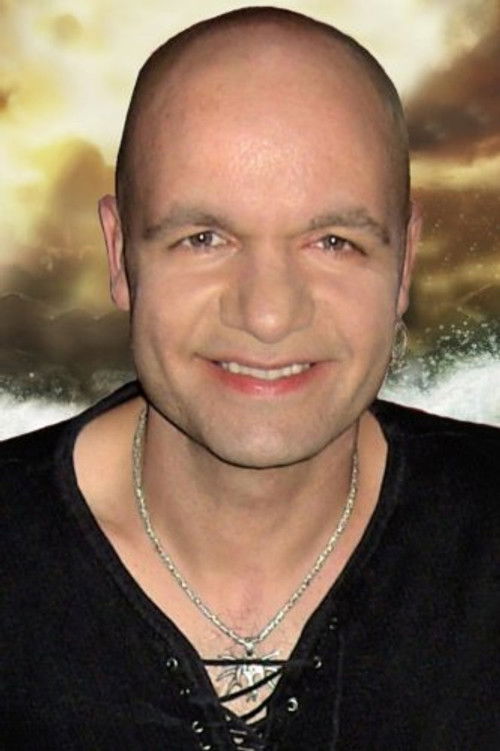 Björn Pankratz as Raidleiter