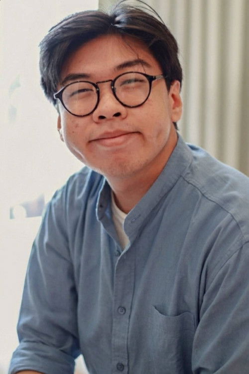 Shin Okajima as Extra