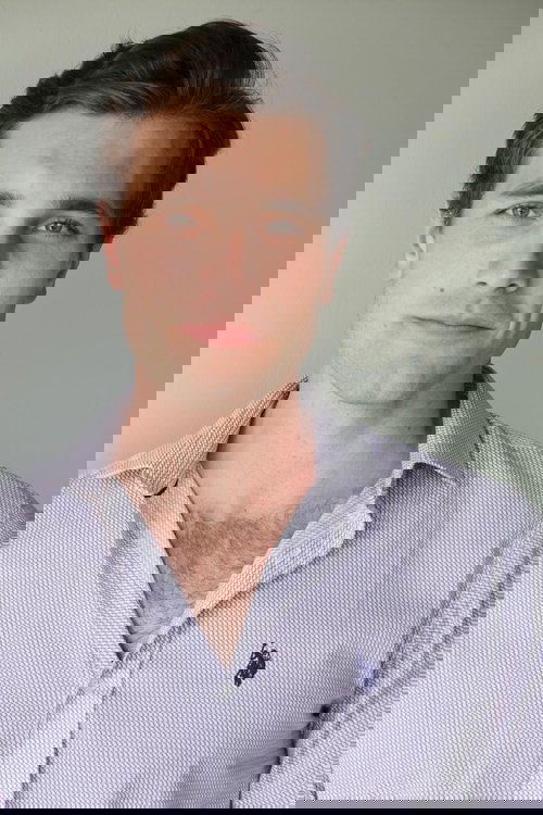 Michael Timmermans as Charles