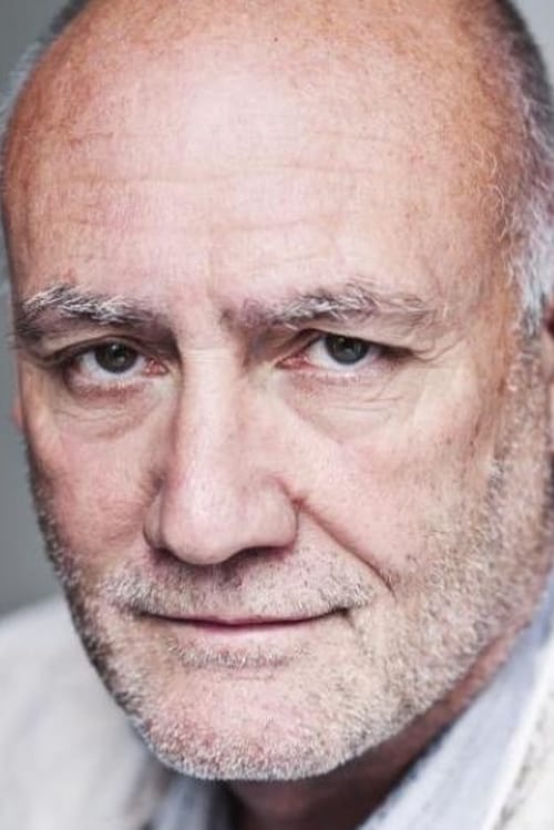 Robert Gwilym as Gareth