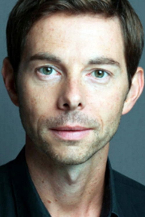 Emmanuel Suarez as Romain