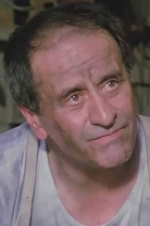 Ayberk Çölok as The bird fancier