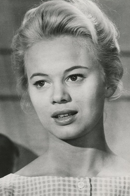 Toby Michaels as Teenage Girl