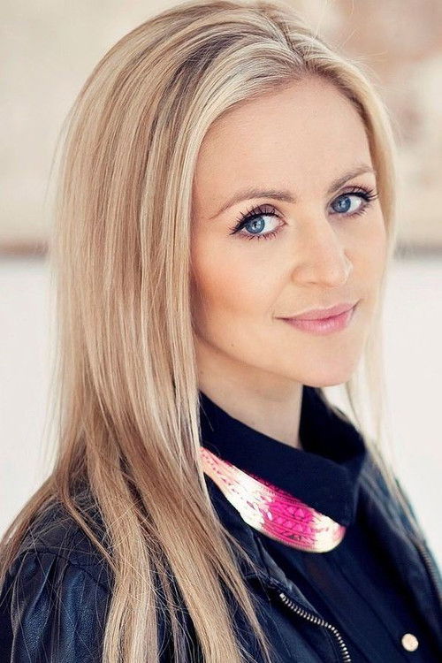 Ragnhildur Steinunn Jónsdóttir as Hanna