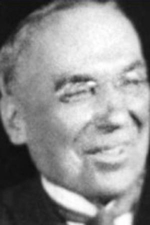 Mikhail Massin as Forensic investigator