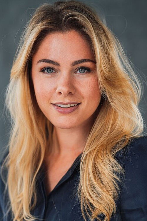 Fauve Geerling as Prinses Violet